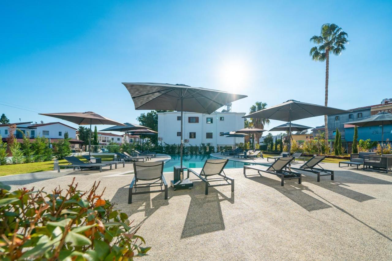 Aparthotel The Palmiers Paphos Exterior foto