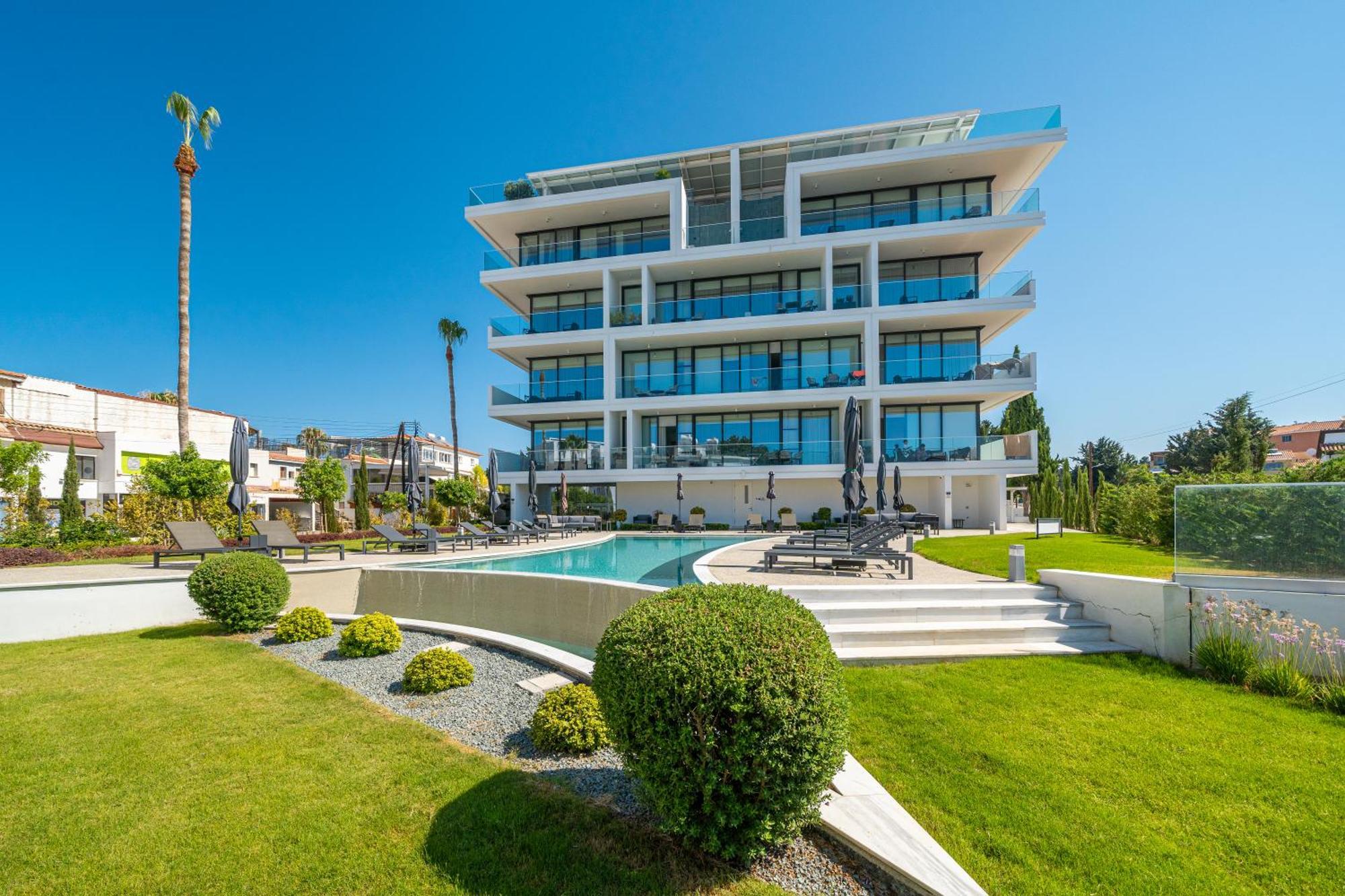 Aparthotel The Palmiers Paphos Exterior foto